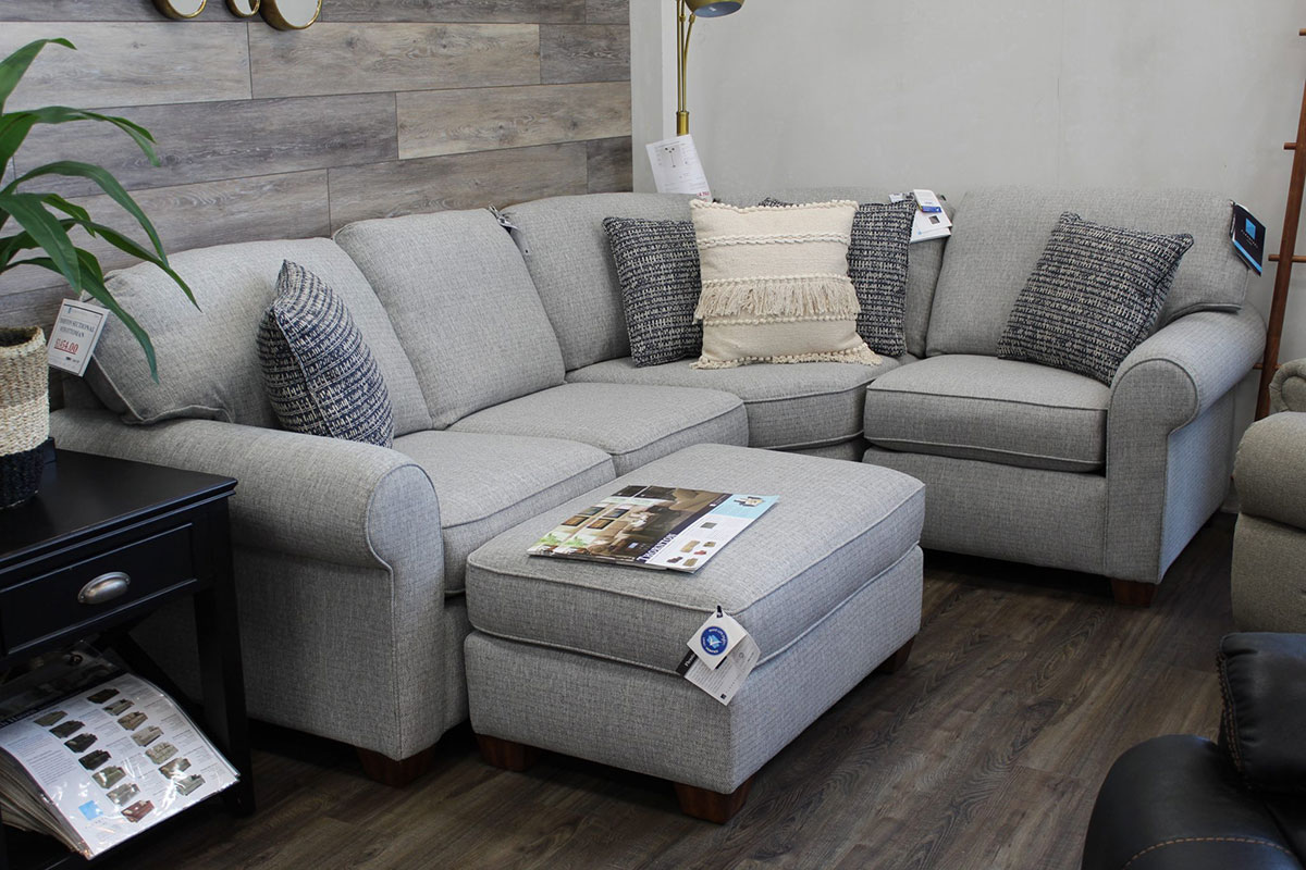 Flexsteel Thornton Sectional with Ottoman Laber's Furniture